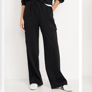 Old Navy Extra High-Waisted SoComfy Cargo Wide-Leg Sweatpants